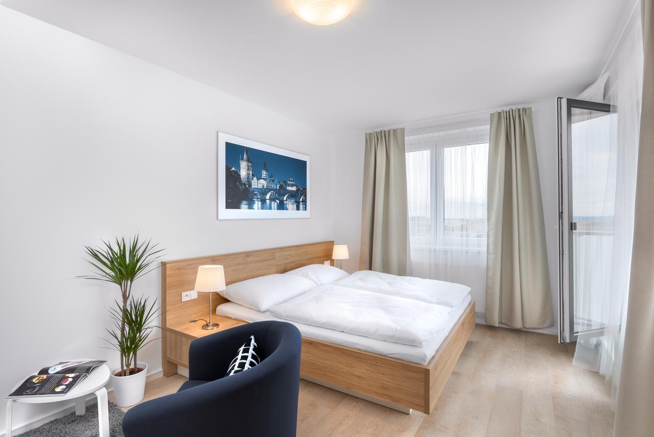 Citywest Apartments Prague Extérieur photo