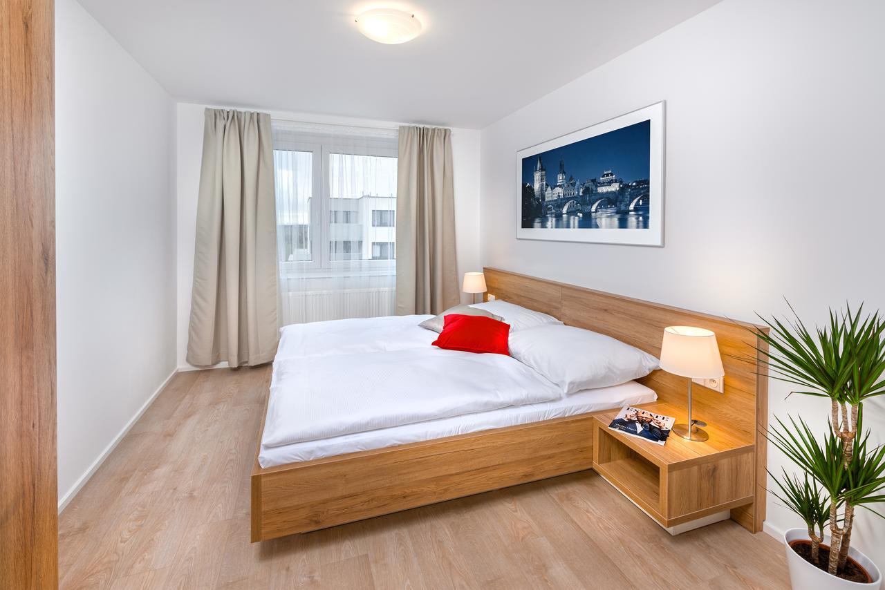 Citywest Apartments Prague Extérieur photo